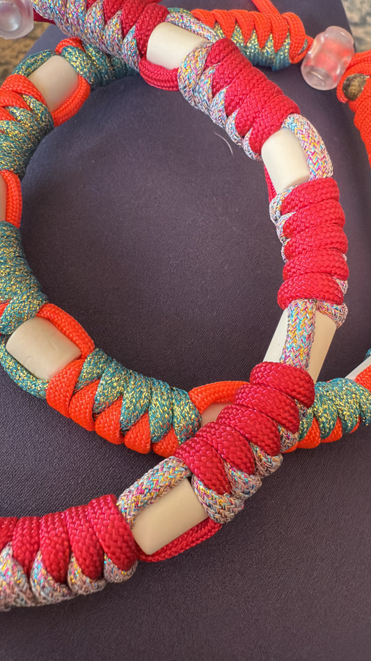 Collier en paracorde avec perles EM – Protection naturelle et élégance artisanale