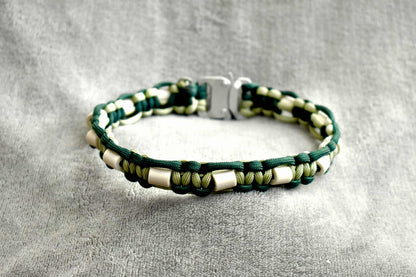 Collier en paracorde avec perles EM – Protection naturelle et élégance artisanale